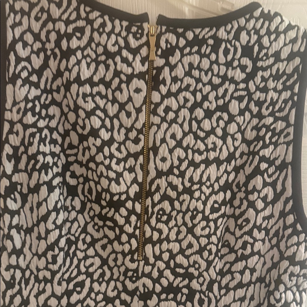 Kate Spade Black and White Animal Print Top with Gold Zipper - Picture 6 of 8